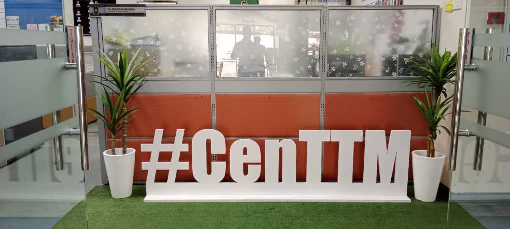 Pintu Masuk CenTTM